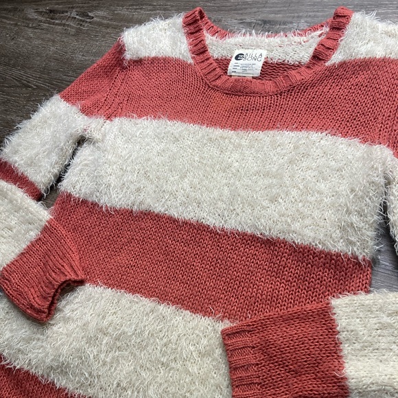 Billabong Orange and Cream Striped Sweater Size Medium - Picture 2 of 3